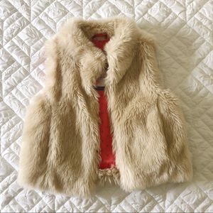 Furry comfy vest for girls